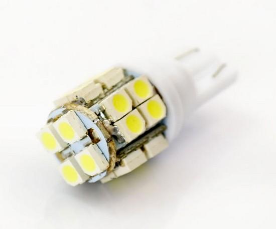 LED AUTO ŽIAROVKA W5W T10 20 SMD1210 STUDENÁ BIELA