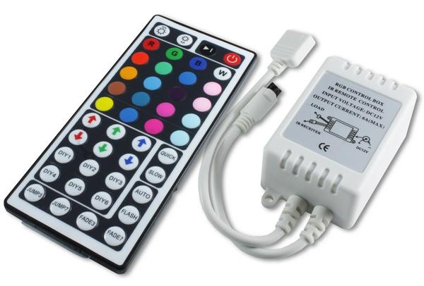 RGB IR LED ovládač 6A s diaľkovým ovládačom 44 tlačidiel, 12V DC, 72W